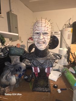 Pinhead Hellraiser Bust Statue Figure