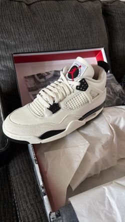 Retro 4 Flight Club