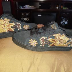 Puma Floral Size 7