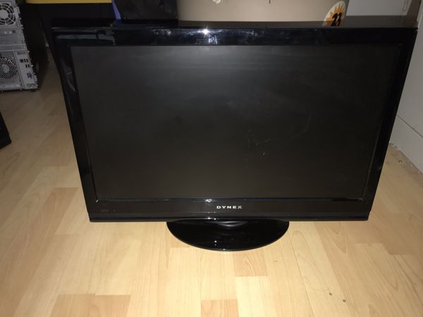 Dynex 24 inch LED TV $ 30 with original remote. Excellent Condition for