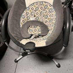 Graco Glider lx Baby Swing 