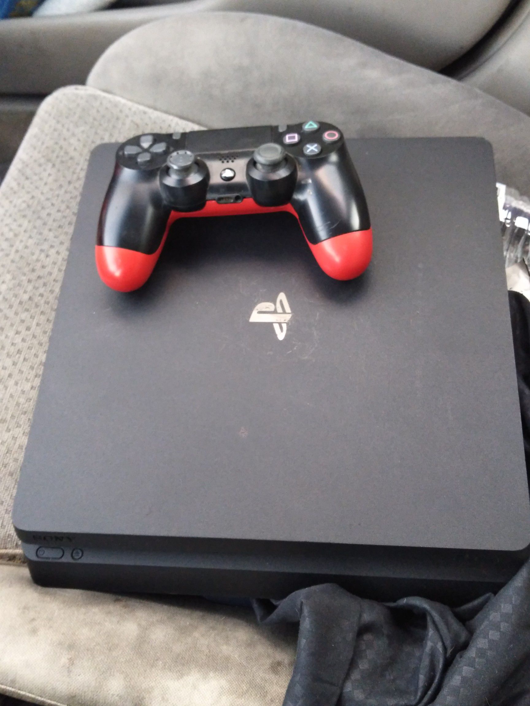 Ps4 slim hardly ever used