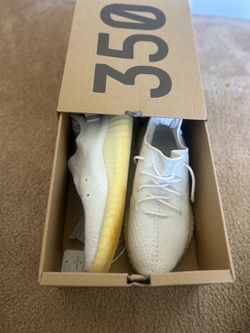 350 YEEZY “CWHITE” (12US)