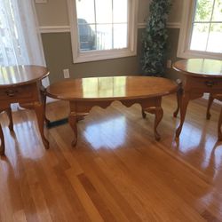 solid oak coffe and end tables