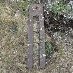 Free Metal From A Fork Lift