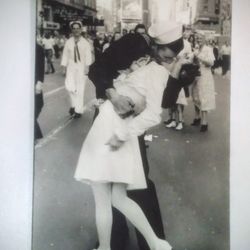Kissing In Time Square