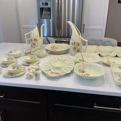 Beautiful Red Wing “Lanterns” Dinnerware