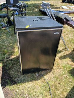 Keg/ mini fridge