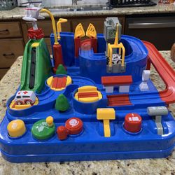 Montessori Manually Operated Racetrack With Magnetic Weighted Cars 