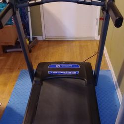 Used Horizon T101 Treadmill $260
