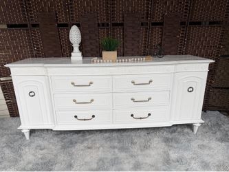 Dresser big $189 antique refinished No home delivery; pickup only. Wood real