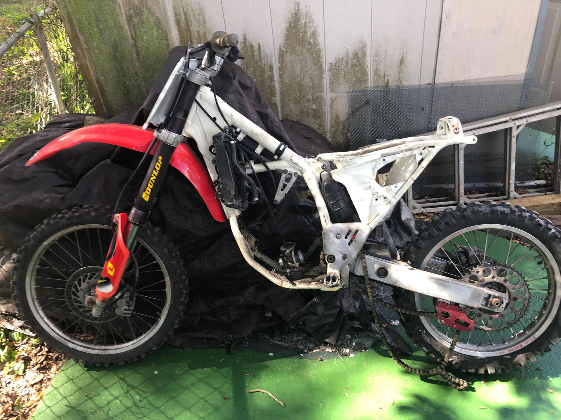 Dirt Bike/ PARTS & FRAMES