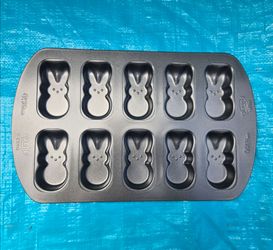 *Rare* Peepe Wilton nonstick cookie pan