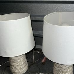 2 Lamps 