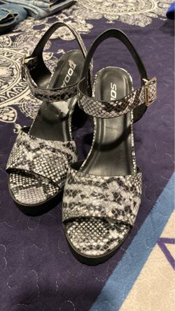 Heels $10 (size 8 1/2 )