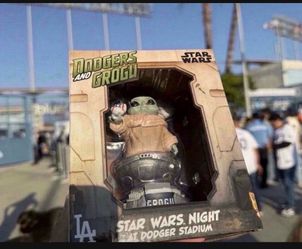 Grogu Star Wars Dodgers Bobblehead Vinyl Exclusive Star Wars Night 2026
