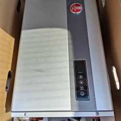 Rheem Tankless Water Heater, Propane 199,900 BTU