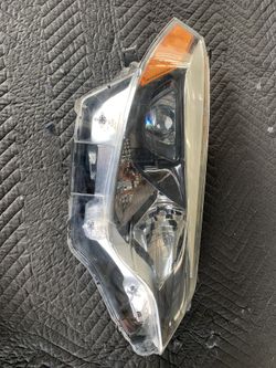 Toyota Corolla Headlight (right)