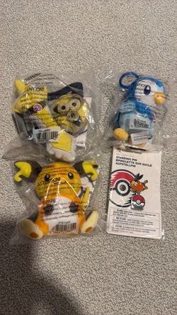 Pokemon Center - Plushies- Piplup, Raichu, Durengard