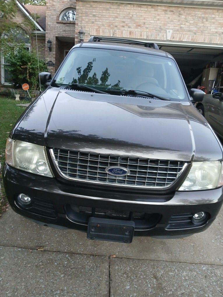 2005 Ford Explorer