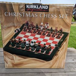 KIRKLAND Signature Christmas Chess Set Costco Xmas W/box
