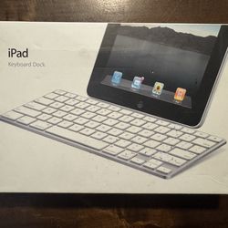 Apple iPad Keyboard Dock
