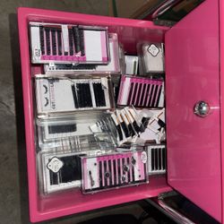 Lash Kit W/ Two Mannequins