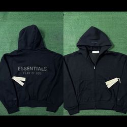 Essential Hoodie Zip Up