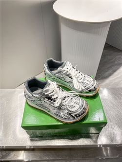 Silver Veneta Men Sneakers 