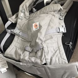 Ergobaby Carrier New
