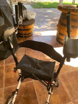 Rollator Walker with Seat and Hand Brakes