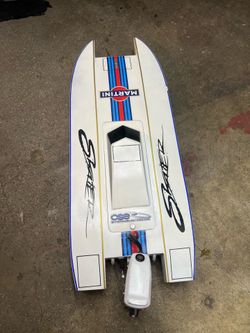 Outboard catamaran