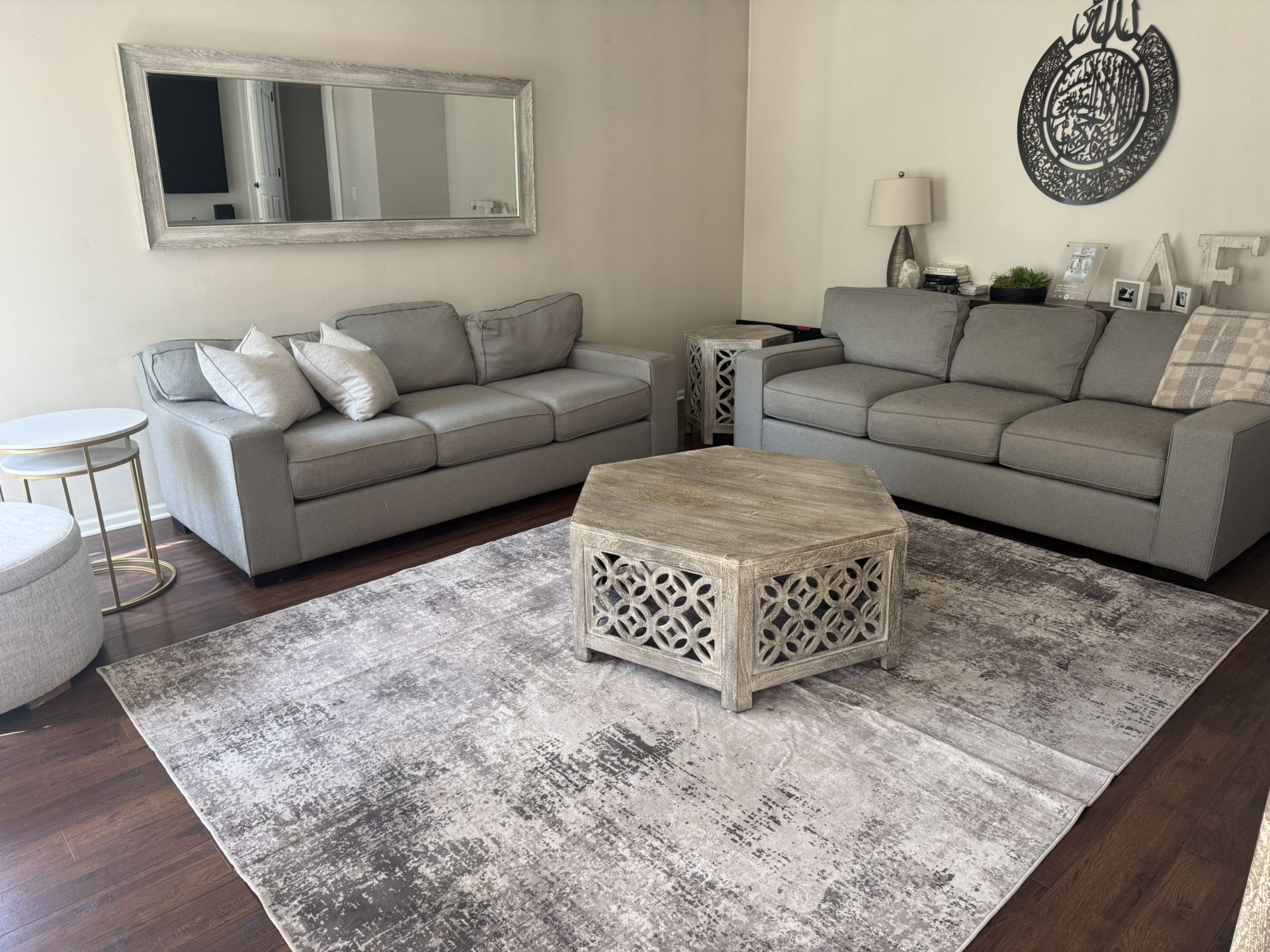 Couches With Accessories