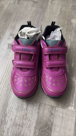 NWT Youth Sz 3 Real Leather GEOX Light Up Shoe