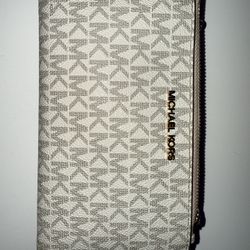 Pink Michael Kors Wallet