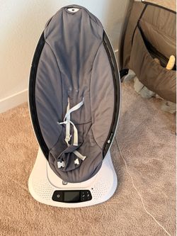 4 Moms baby swing