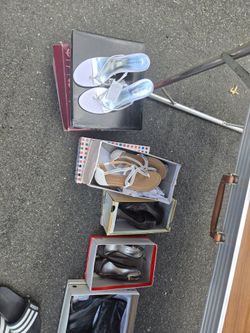 Woman's shoes size 7 or 7.5