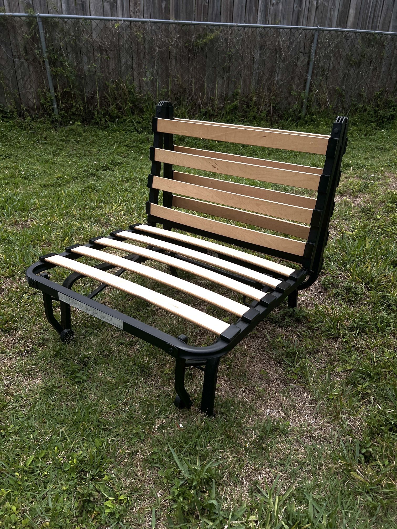 For Sale: Convertible Lounge Chair / Guest Bed