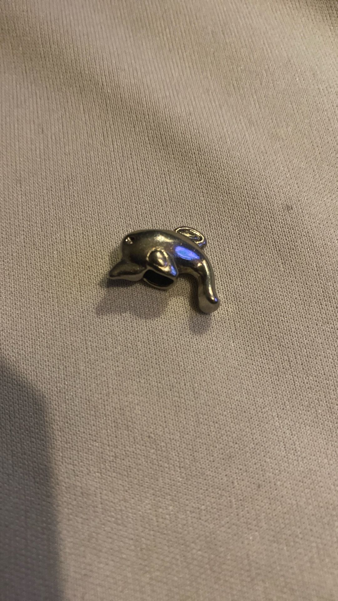 Pandora, Dolphin Charm