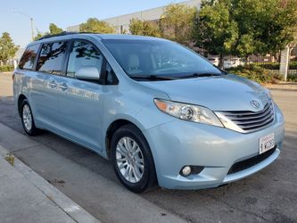 2016 Toyota Sienna