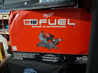 Milwaukee Dual Bevel Compound Saw 7 1/4