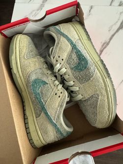 Olive Aura Nike dunk low 5.5 men