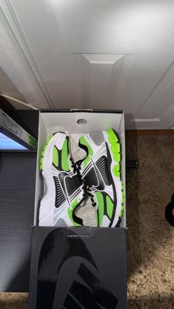 Nike size 6.5 men brand new