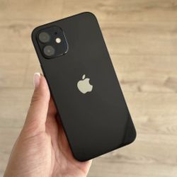 iPhone 12 Unlocked / Liberado 👌 (Different Colors Available)