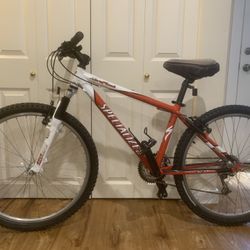 Specialized hardrock good condition, for Rider 4’8-5’5, Aluminum frame some crashes of paint. Wheels 26”, shimano 21 speeds. Just tuned up, New Brakes
