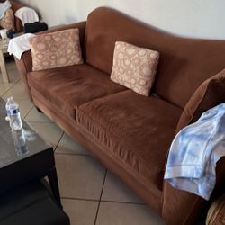 2 Sofas