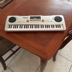toy piano