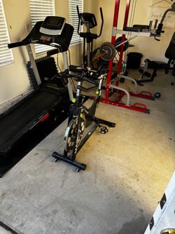 Marcy Revolution Cycle XJ-3220 Stationary Exercise Bike