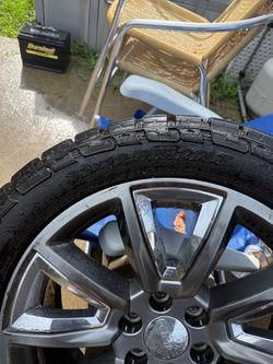 22inch gmc wheels w/ 33inch tires