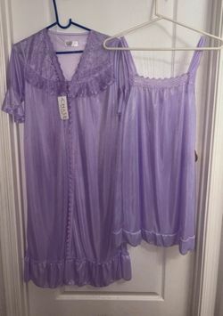 Women’s night gown set